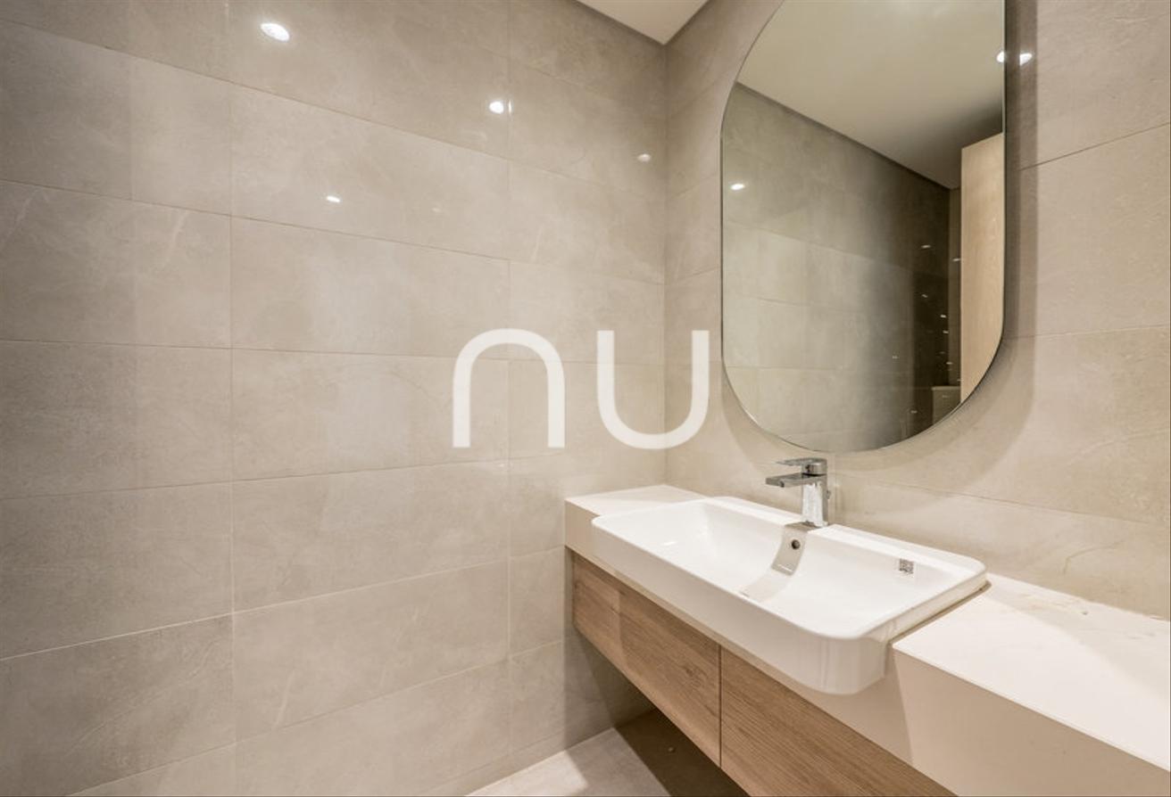 Biggest Plot | Opposite Pool | 4Bed + M photo 10