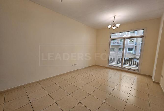 74244530 - صورة العقار 3