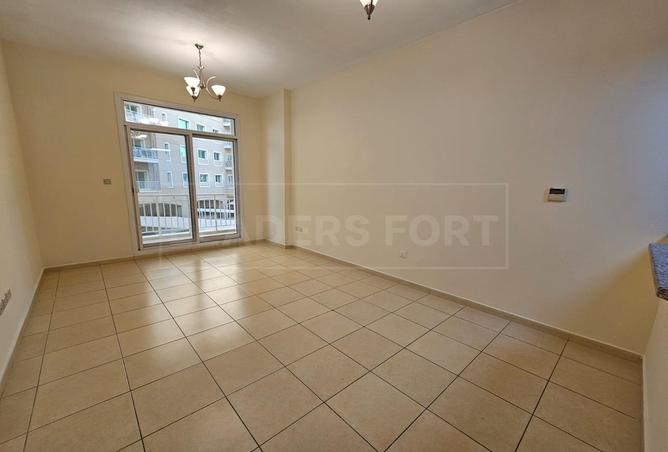 74244530 - صورة العقار 2