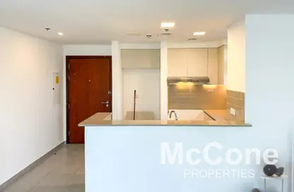 Apartment - 3 Bedrooms - 3 Bathrooms for sale in Zahra Apartments 1A - Zahra Apartments 1 - Zahra Apartments - Town Square - Dubai