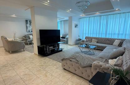 Apartment - 3 - 4 for sale in Al Dana Tower - Al Majaz 3 - Al Majaz - Sharjah
