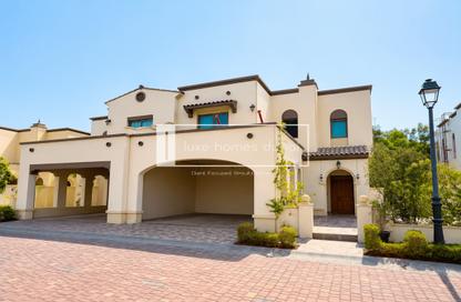 Villa - 3 Bedrooms - 4 Bathrooms for sale in Mushrif Village - Mirdif - Dubai