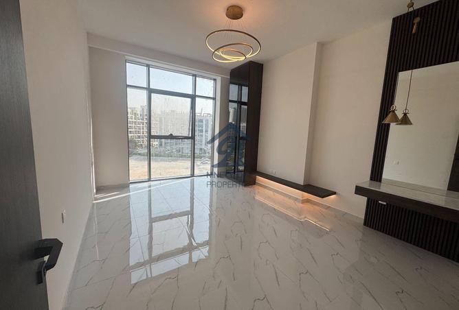 53170010 - Property Image 3