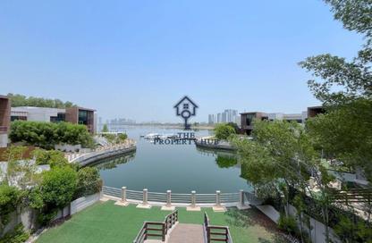 Villa - 5 Bedrooms - 7 Bathrooms for rent in Hills Abu Dhabi - Al Maqtaa - Abu Dhabi