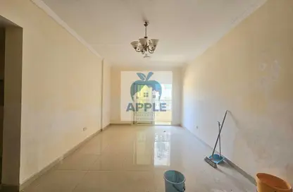 شقة - 2 غرف نوم - 2 حمامات للايجار في بناية مويليح 3 - مويلح - الشارقة