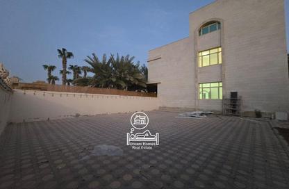 Villa - 4 - 5 for rent in Khalifa City - Abu Dhabi