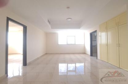Apartment - 2 Bedrooms - 2 Bathrooms for rent in Lootah Tower - Al Nahda - Sharjah