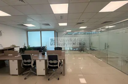 مكتب - غرفة نوم - 1 حمام للبيع في القمة - الخليج التجاري - دبي