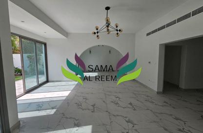 Villa - 3 Bedrooms - 4 Bathrooms for rent in Umm Suqeim 3 Villas - Umm Suqeim 3 - Umm Suqeim - Dubai