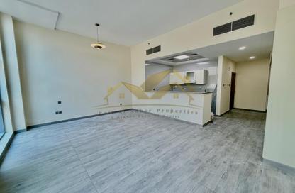 Apartment - Studio - 1 for rent in UTC Residence - Al Wasl - Dubai