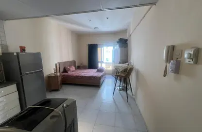 Apartment - Studio - 1 Bathroom for rent in Al Mujarrah - Al Sharq - Sharjah