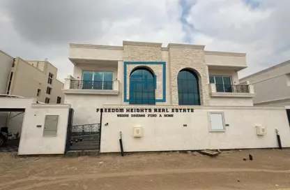 Villa - 5 Bedrooms - 6 Bathrooms for sale in Al Tay East - Al Suyoh - Sharjah