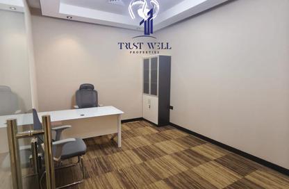 Business Centre - Studio - 7+ Bathrooms for rent in Dar Al Salam Building - Corniche Road - Abu Dhabi