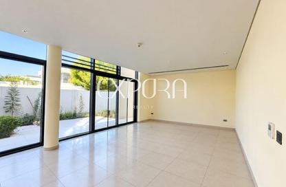 Villa - 4 - 6 for rent in West Yas - Yas Island - Abu Dhabi