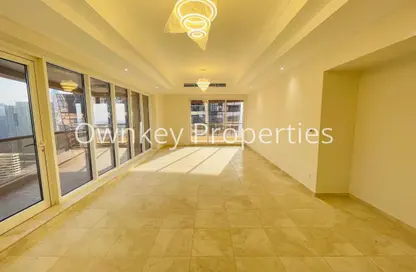 شقة - 3 غرف نوم - 5 حمامات للايجار في برج اسكيب - الخليج التجاري - دبي