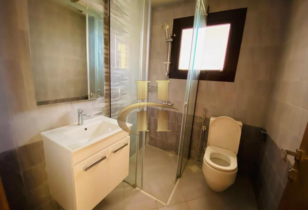 4 BR + Maid-Premium Layout-private Elevator photo 11