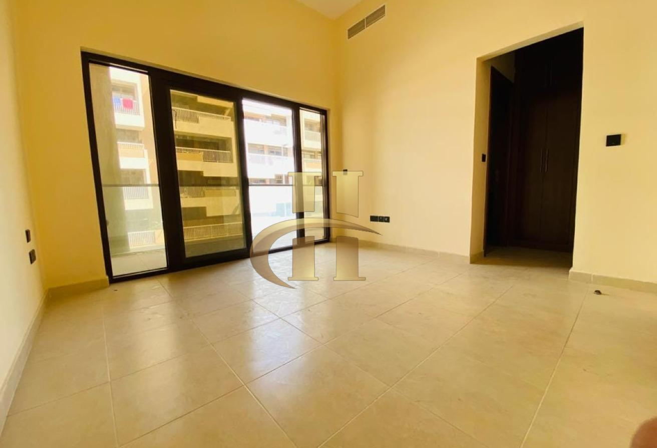4 BR + Maid-Premium Layout-private Elevator photo 6