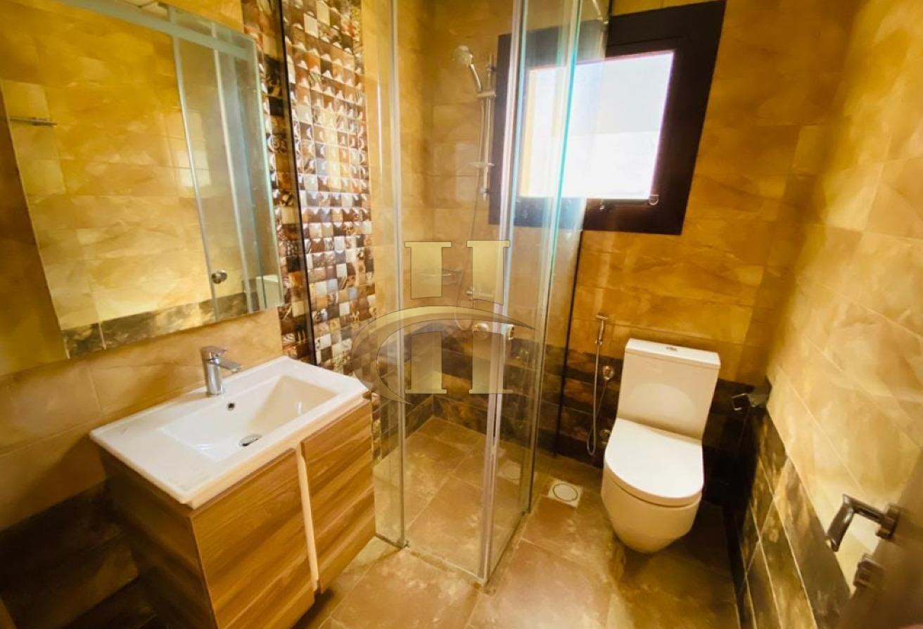 4 BR + Maid-Premium Layout-private Elevator photo 9