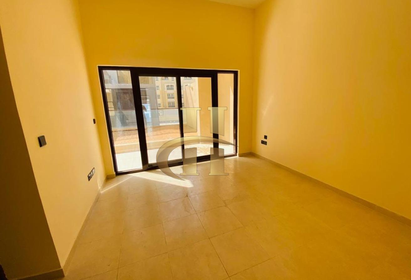 4 BR + Maid-Premium Layout-private Elevator photo 7