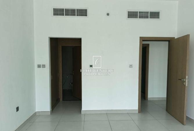 70281153 - صورة العقار 2