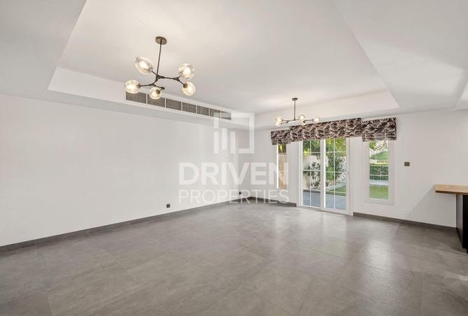99132555 - Property Image 2
