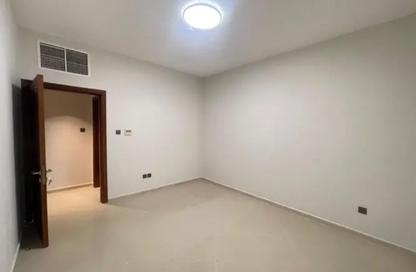 Apartment - 3 Bedrooms - 2 Bathrooms for sale in Al Majaz 3 - Al Majaz - Sharjah Apartment - 3 Bedrooms - 2 Bathrooms for sale in Al Majaz 3 - Al Majaz - Sharjah