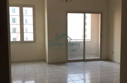 شقة - 1 حمام للايجار في يو 11 - طراز إيطالي - المدينة العالمية - دبي