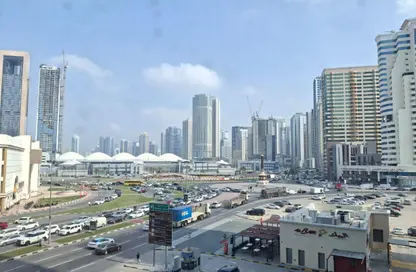 شقة - غرفة نوم - 1 حمام للايجار في شارع التعاون - التعاون - الشارقة