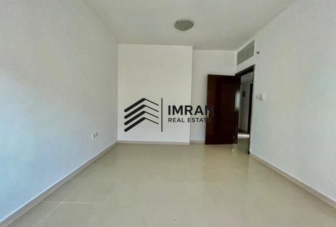 56138455 - Property Main Image