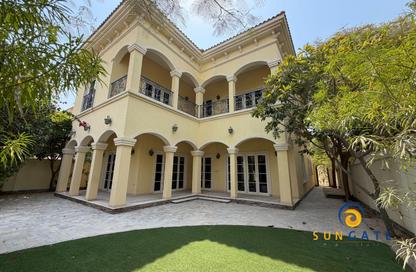 Villa - 5 - 5 for rent in The Centro - The Villa - Dubai