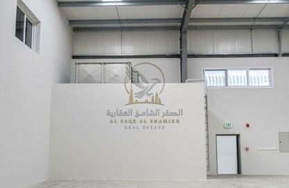 Warehouse - Studio - 7+ for rent in Al Sajaa S - Al Sajaa - Sharjah