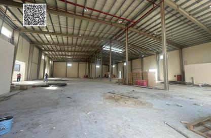 Warehouse - Studio - 2 Bathrooms for rent in Umm Al Thuoob - Umm Al Quwain
