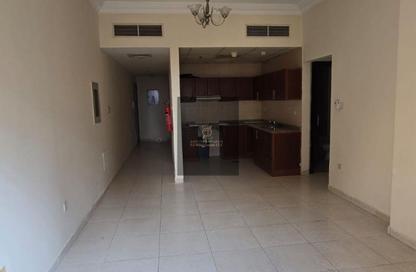 Apartment - 2 - 2 for rent in Paradise Lakes Tower B6 - Paradise Lakes Towers - Emirates City - Ajman