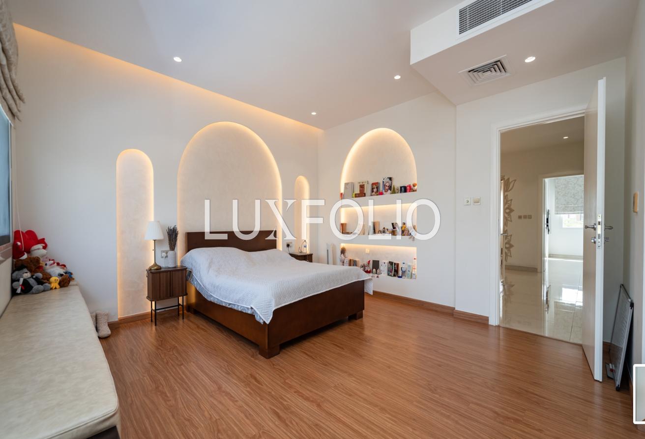 Premium | Lake View | Immaculate photo 15