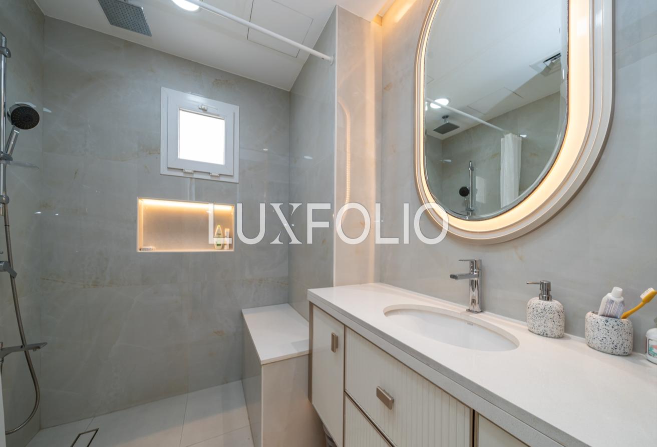 Premium | Lake View | Immaculate photo 10