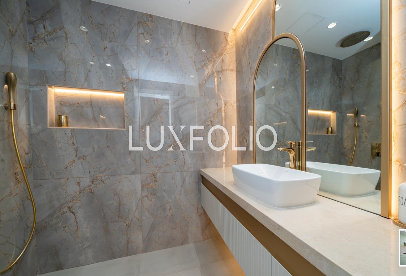 Premium | Lake View | Immaculate photo 12