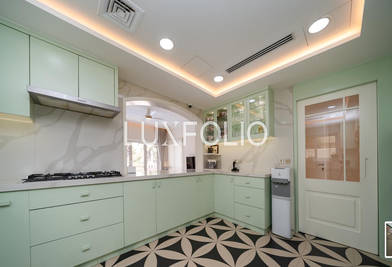 Premium | Lake View | Immaculate photo 8