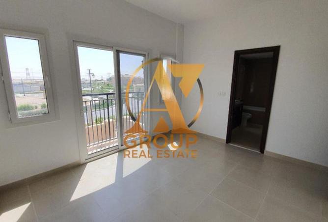 82389953 - Property Image 3