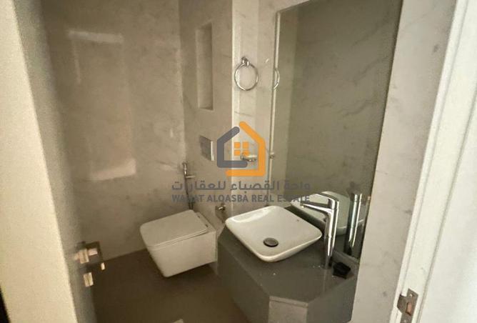 141450760 - Property Image 3