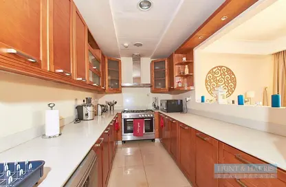 Townhouse - 4 Bedrooms - 3 Bathrooms for sale in The Townhouses at Al Hamra Village - Al Hamra Village - Ras Al Khaimah Townhouse - 4 Bedrooms - 3 Bathrooms for sale in The Townhouses at Al Hamra Village - Al Hamra Village - Ras Al Khaimah