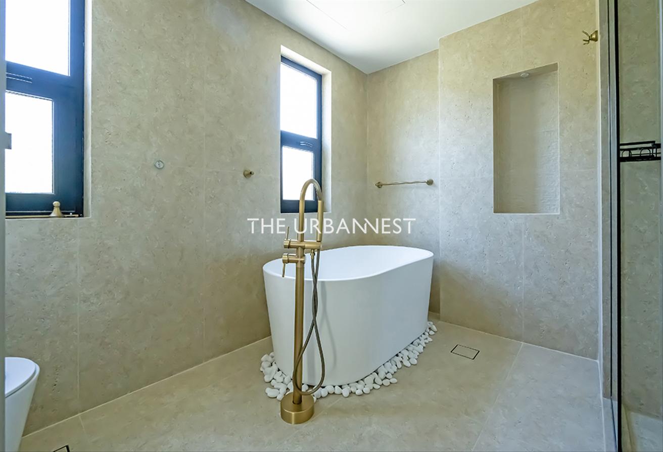 Stunning 5 Bedroom C1 | with Pool | Massive Plot photo 17