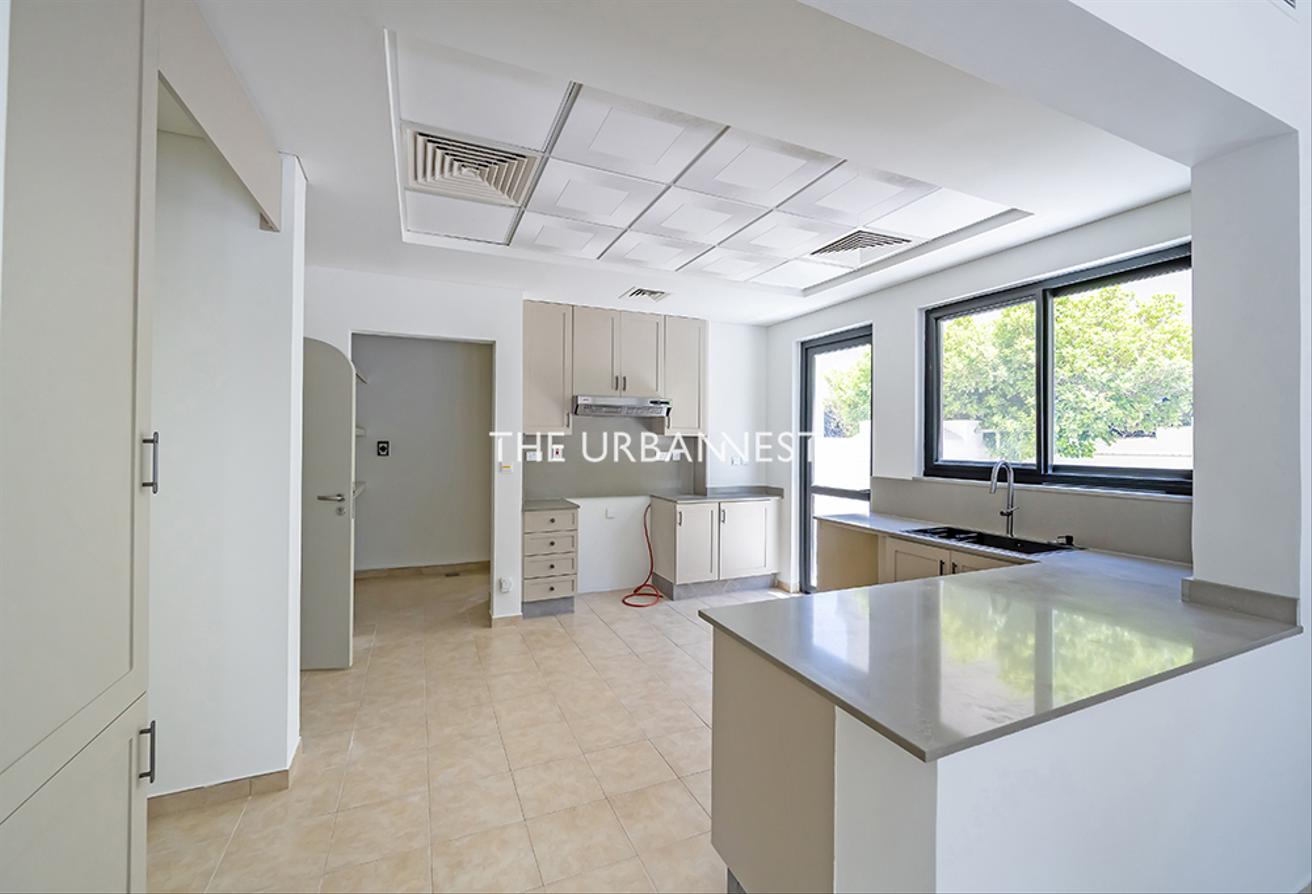 Stunning 5 Bedroom C1 | with Pool | Massive Plot photo 11