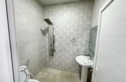 شقة - 2 غرف نوم - 3 حمامات للايجار في مدينة الرياض - أبوظبي