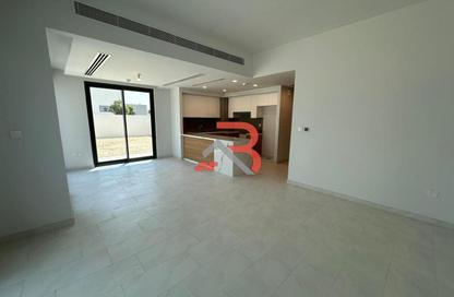 Villa - 4 - 5 for rent in La Rosa 2 - La Rosa - Villanova - Dubai