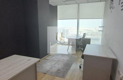 Business Centre - Studio for rent in Iris Bay - Business Bay - Dubai