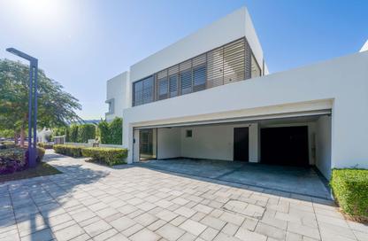 Villa - 5 - 7 for sale in District One - Mohammed Bin Rashid City - Dubai