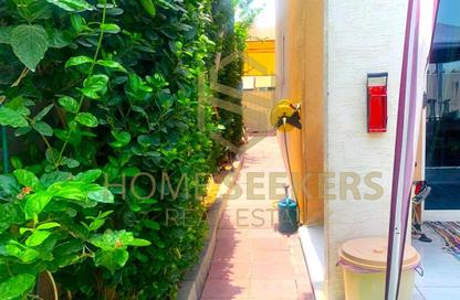 Villa - 4 - 5 for sale in Contemporary Style - Al Reef Villas - Al Reef - Abu Dhabi