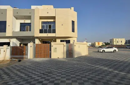 تاون هاوس - 5 غرف نوم - 7 حمامات للبيع في الحليو 2 - الحليو - عجمان