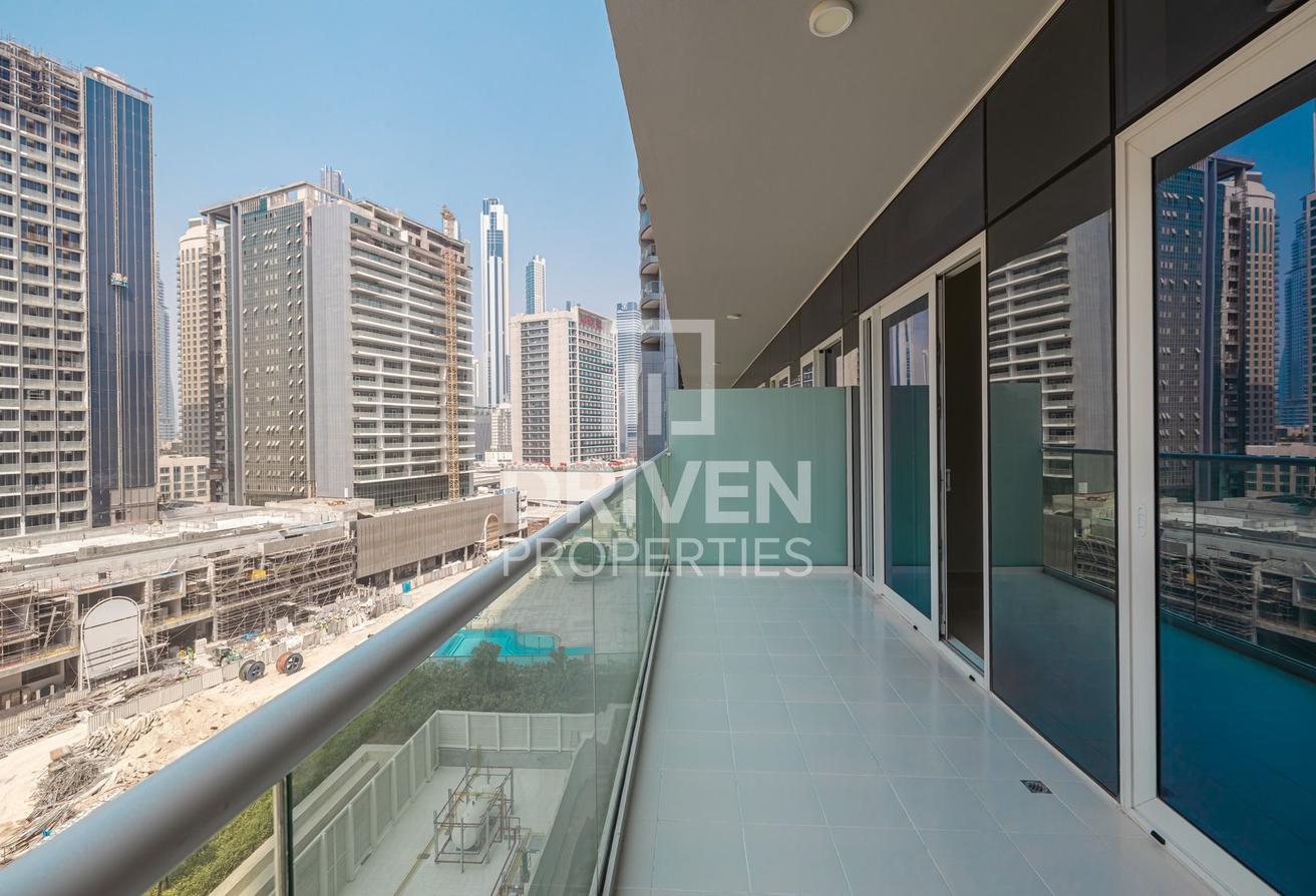 Burj and Pool View | Vacant | Prime Location photo 13