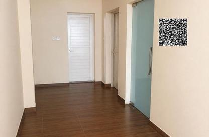 Business Centre - Studio - 3 Bathrooms for rent in Al Hayl - Fujairah
